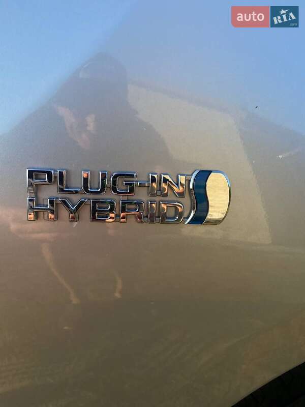 Хэтчбек Toyota Prius 2019 в Вышгороде