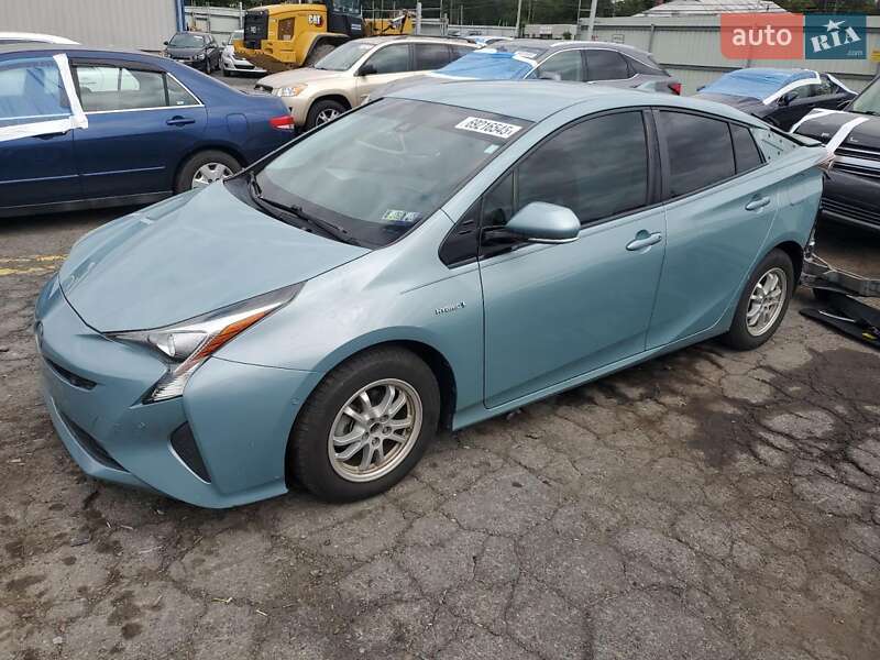 Toyota Prius 2018