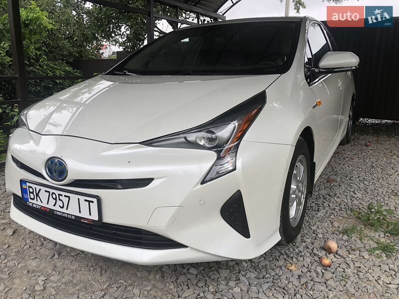 Хэтчбек Toyota Prius 2018 в Ровно фото 4 Хэтчбек Toyota Prius 2018 в Ровно