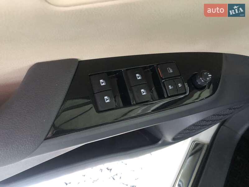 Хэтчбек Toyota Prius 2018 в Ровно фото 27 Хэтчбек Toyota Prius 2018 в Ровно