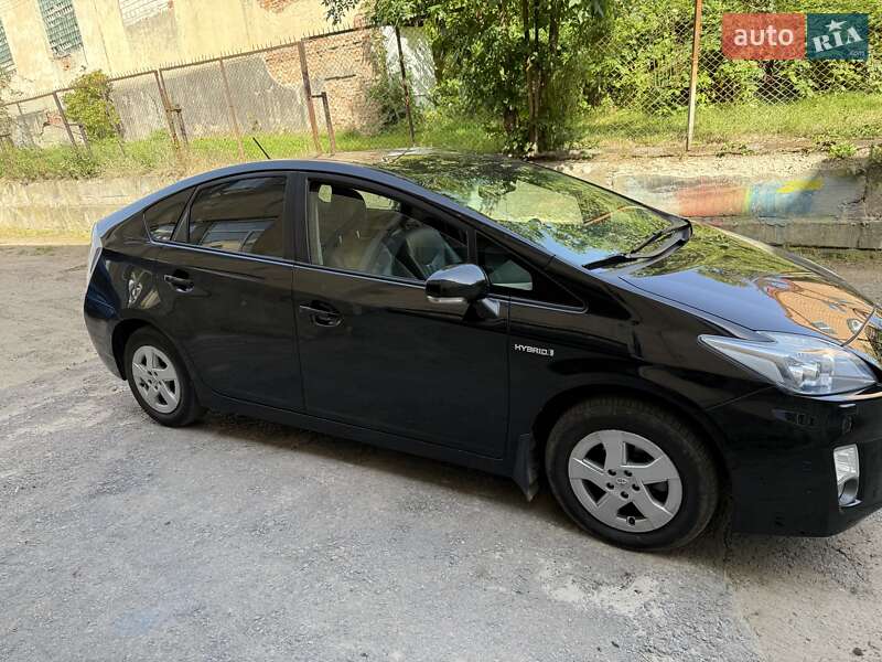 Хетчбек Toyota Prius 2010 в Львові