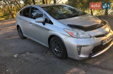 Хэтчбек Toyota Prius 2013 в 