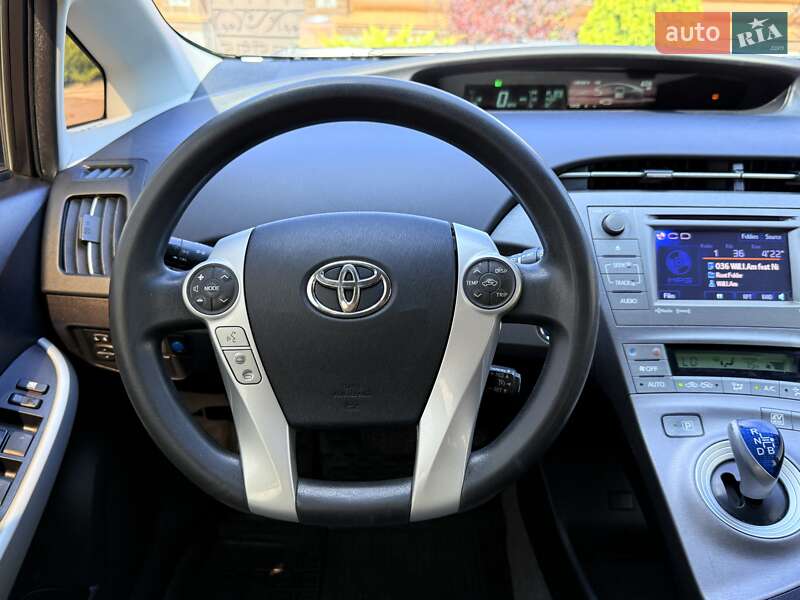 Хетчбек Toyota Prius 2012 в Києві