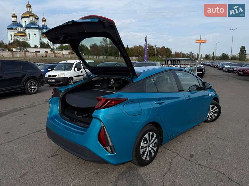 Хетчбек Toyota Prius 2019 в Кривому Розі