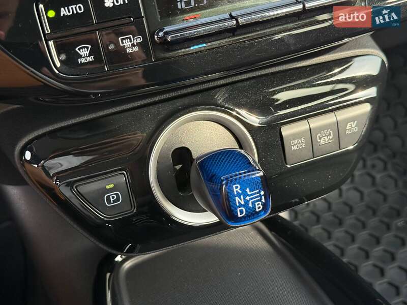 Хетчбек Toyota Prius 2019 в Кривому Розі