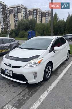 Хетчбек Toyota Prius 2015 в Хмельницькому