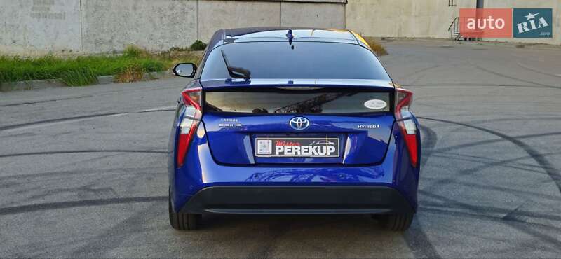 Хетчбек Toyota Prius 2018 в Києві