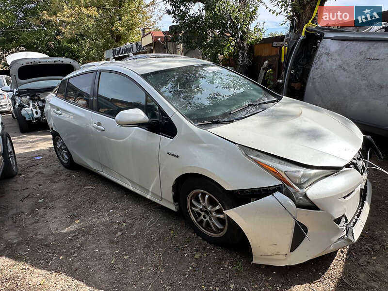 Хэтчбек Toyota Prius 2017 в Запорожье фото 7 Хэтчбек Toyota Prius 2017 в Запорожье