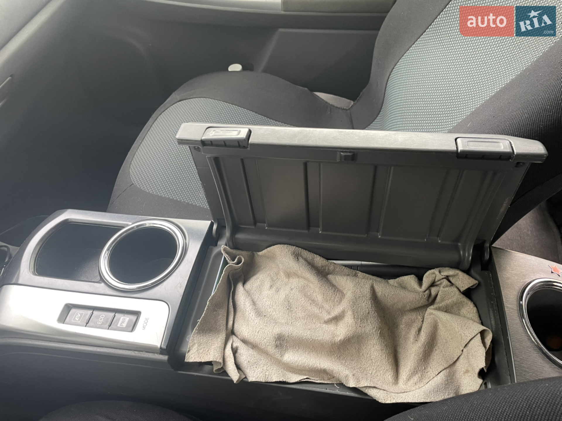 2013 Toyota Prius - мініатюра 34