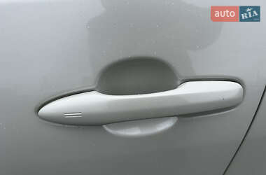 Хэтчбек Toyota Prius 2021 в Киеве