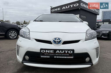 Хэтчбек Toyota Prius 2012 в 