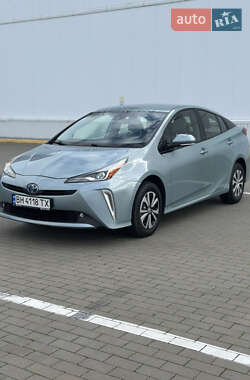 Хэтчбек Toyota Prius 2019 в 