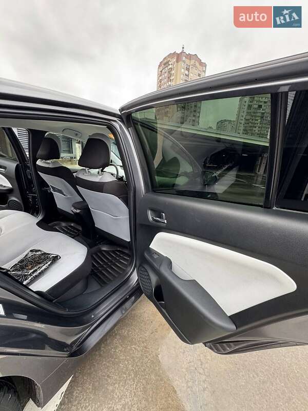 Хэтчбек Toyota Prius 2022 в Киеве фото 33 Хэтчбек Toyota Prius 2022 в Киеве