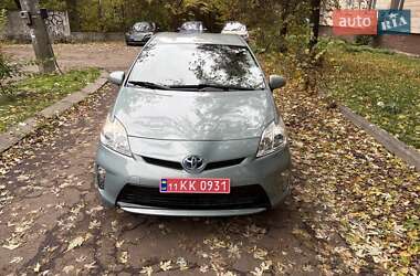 Хэтчбек Toyota Prius 2013 в Киеве