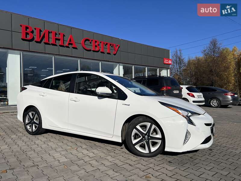 Хэтчбек Toyota Prius 2016 в Хмельницком фото 3 Хэтчбек Toyota Prius 2016 в Хмельницком