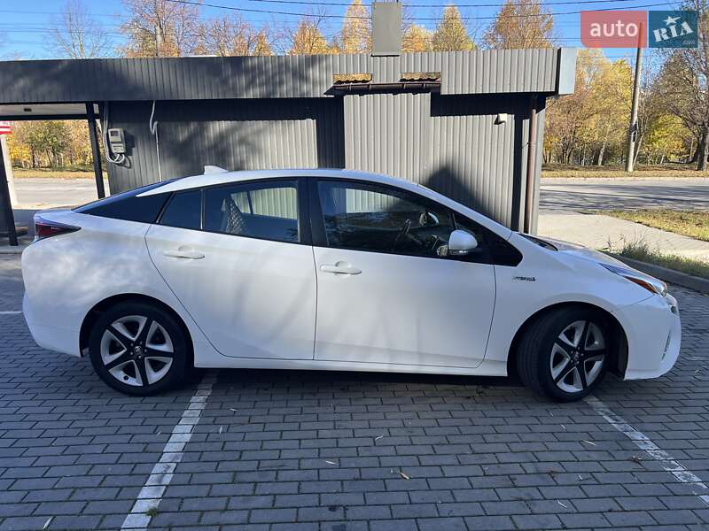 Хэтчбек Toyota Prius 2016 в Хмельницком фото 18 Хэтчбек Toyota Prius 2016 в Хмельницком