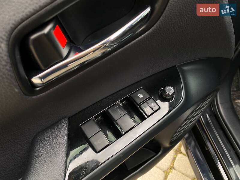 Хэтчбек Toyota Prius 2022 в Львове фото 12 Хэтчбек Toyota Prius 2022 в Львове