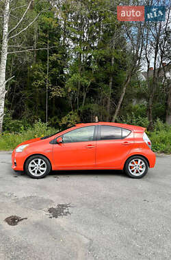 Хэтчбек Toyota Prius 2013 в Львове