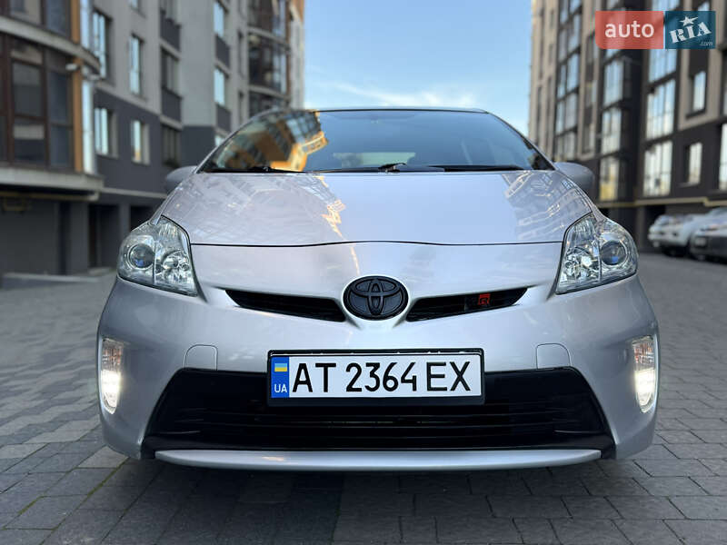 Хэтчбек Toyota Prius 2012 в Ивано-Франковске