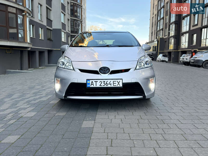 Хэтчбек Toyota Prius 2012 в Ивано-Франковске