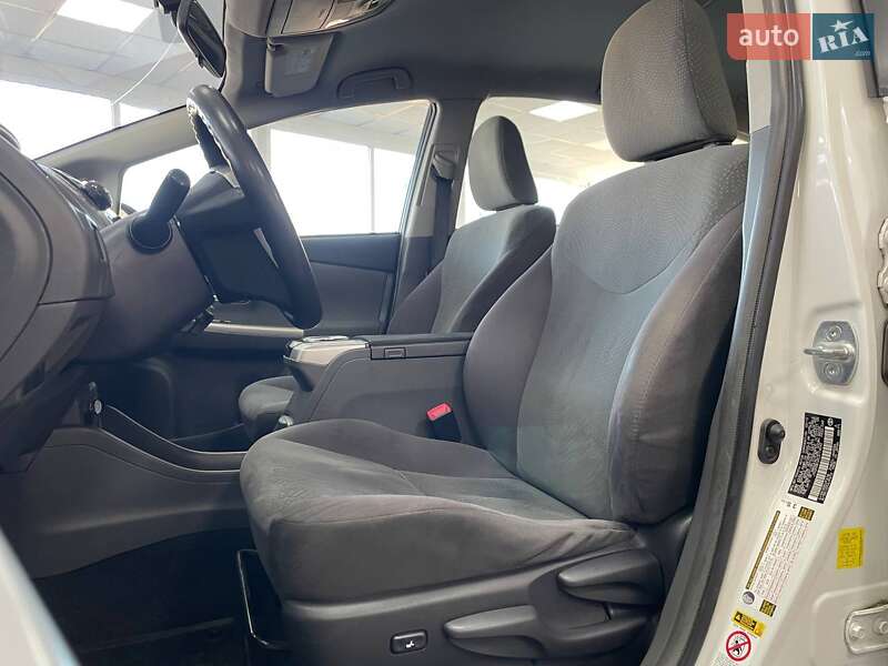 Хэтчбек Toyota Prius 2012 в Киеве фото 35 Хэтчбек Toyota Prius 2012 в Киеве