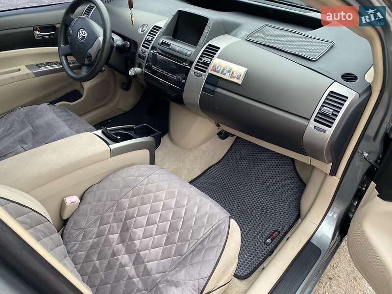 Хэтчбек Toyota Prius 2005 в Харькове