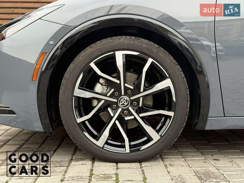 Хэтчбек Toyota Prius 2024 в Одессе