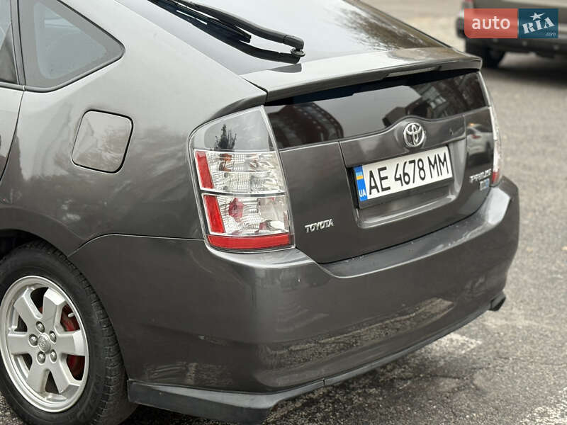 Хетчбек Toyota Prius 2006 в Дніпрі