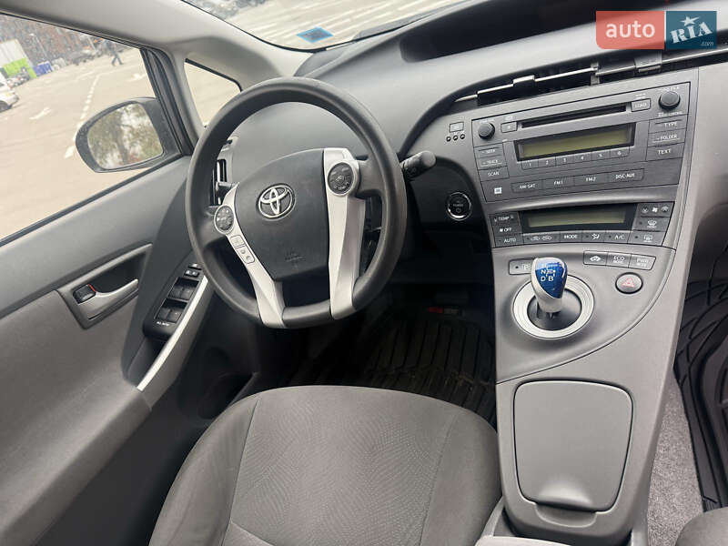 Хэтчбек Toyota Prius 2010 в Киеве фото 15 Хэтчбек Toyota Prius 2010 в Киеве