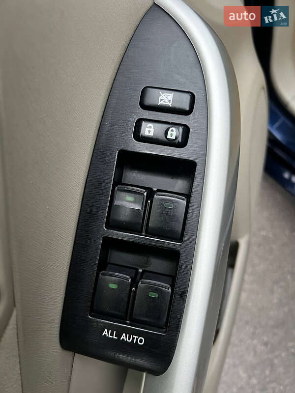 Хетчбек Toyota Prius 2013 в Києві