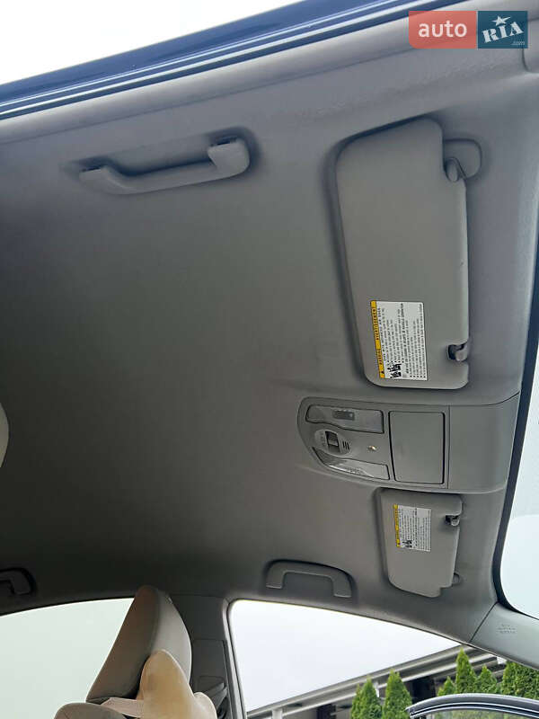 Хетчбек Toyota Prius 2013 в Києві