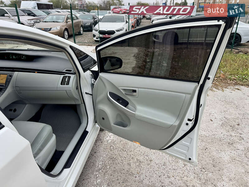 Хэтчбек Toyota Prius 2012 в Киеве