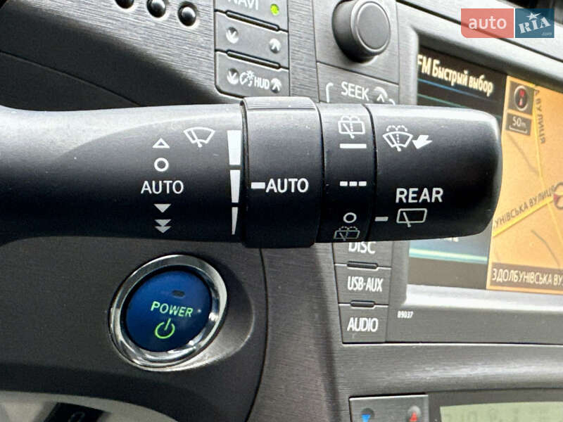 Хэтчбек Toyota Prius 2012 в Киеве