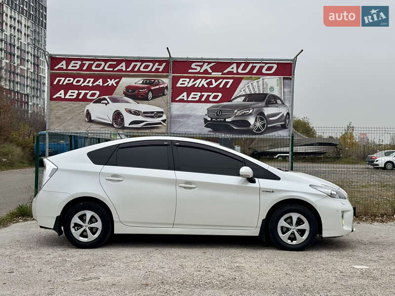 Хэтчбек Toyota Prius 2012 в Киеве