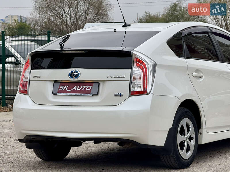 Хэтчбек Toyota Prius 2012 в Киеве