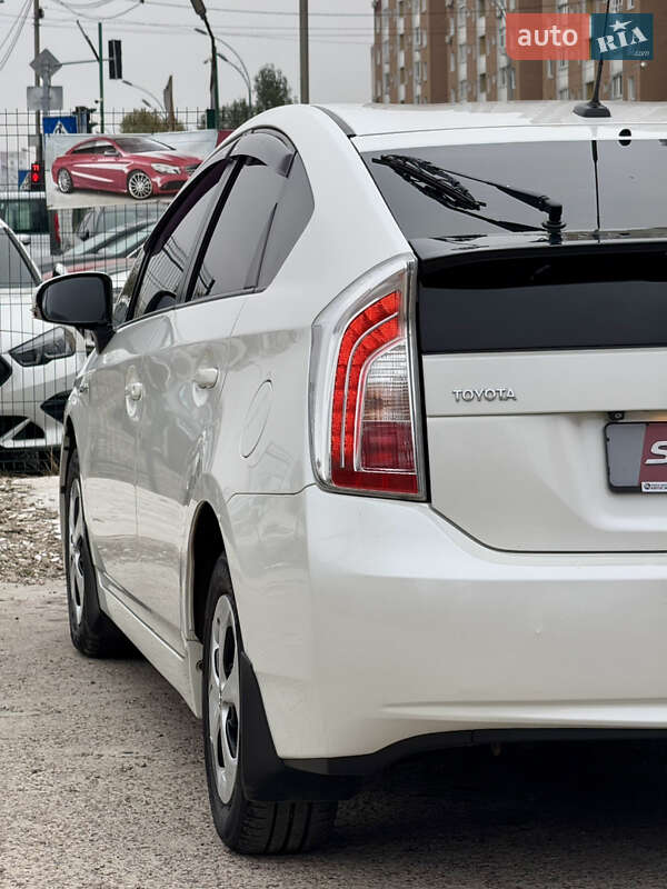 Хэтчбек Toyota Prius 2012 в Киеве
