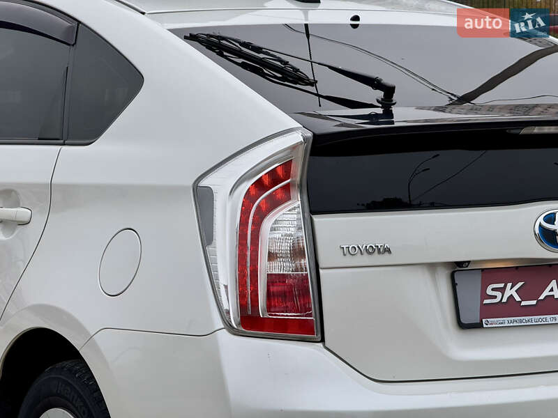 Хэтчбек Toyota Prius 2012 в Киеве