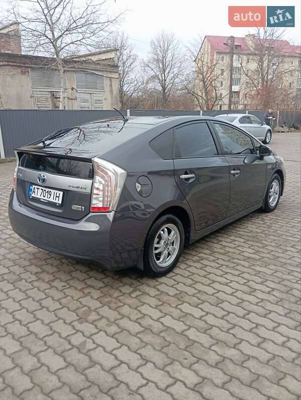 Хетчбек Toyota Prius 2012 в Калуші