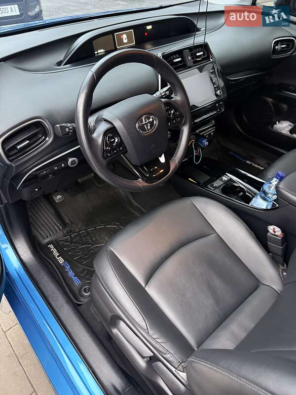 Хэтчбек Toyota Prius 2020 в Харькове