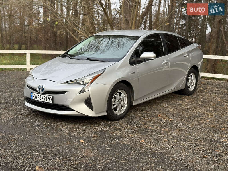 Хэтчбек Toyota Prius 2016 в Киеве фото 3 Хэтчбек Toyota Prius 2016 в Киеве