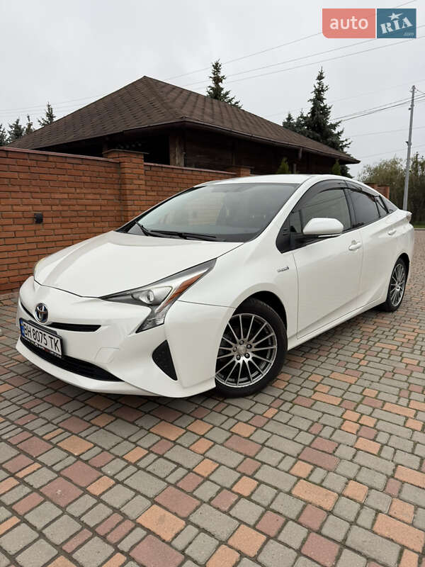 Хэтчбек Toyota Prius 2017 в Одессе фото 5 Хэтчбек Toyota Prius 2017 в Одессе