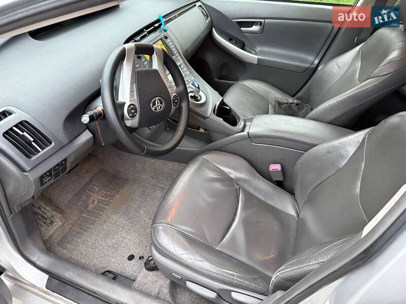 Хэтчбек Toyota Prius 2011 в Хмельницком