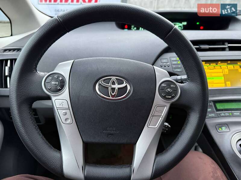 Хэтчбек Toyota Prius 2011 в Хмельницком