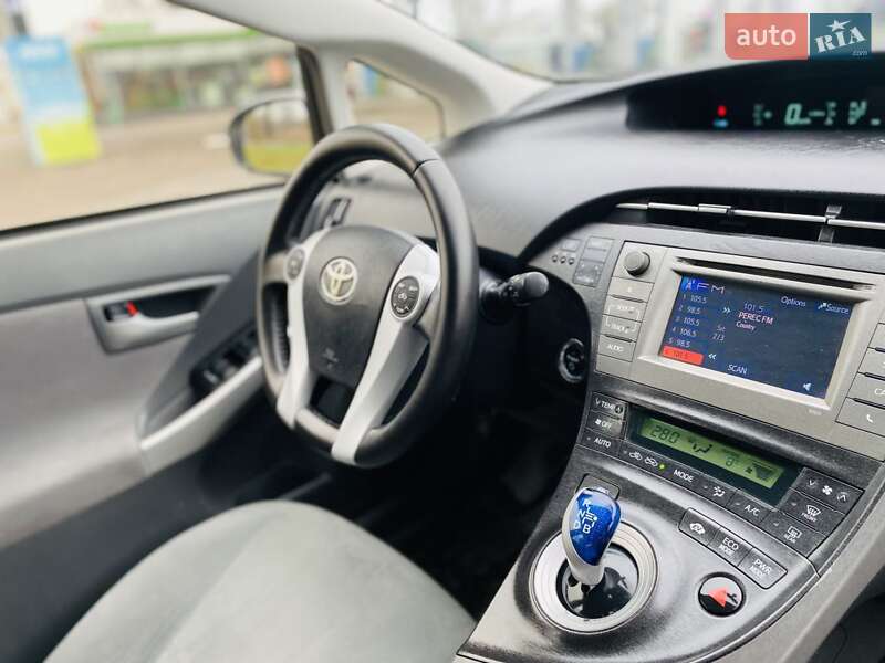 Хетчбек Toyota Prius 2010 в Харкові