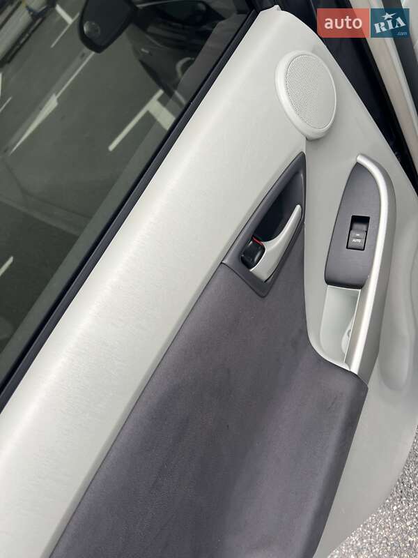 Хетчбек Toyota Prius 2009 в Києві