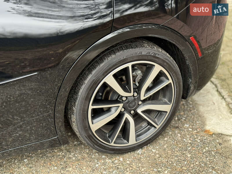 Хэтчбек Toyota Prius 2023 в Киеве фото 4 Хэтчбек Toyota Prius 2023 в Киеве