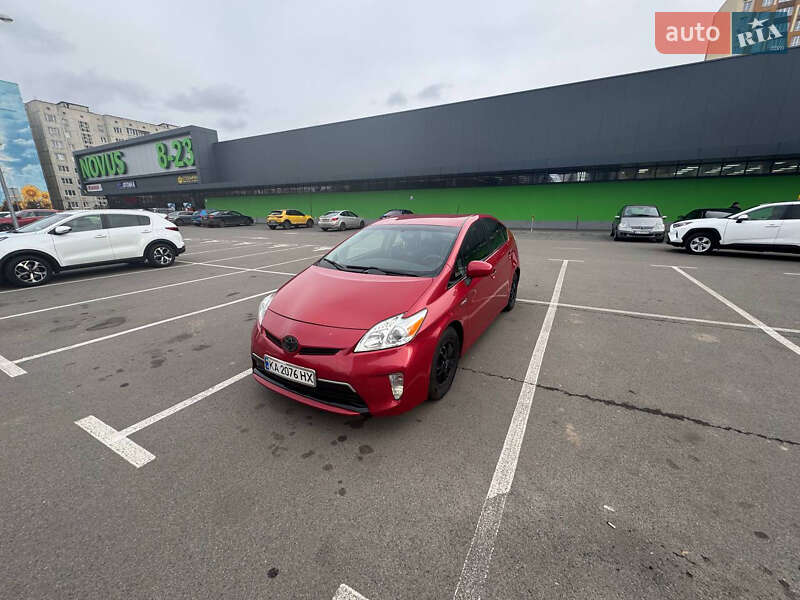 Хэтчбек Toyota Prius 2014 в Киеве фото 6 Хэтчбек Toyota Prius 2014 в Киеве