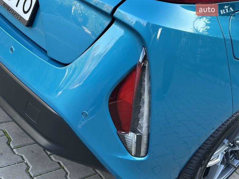 Хетчбек Toyota Prius 2022 в Одесі