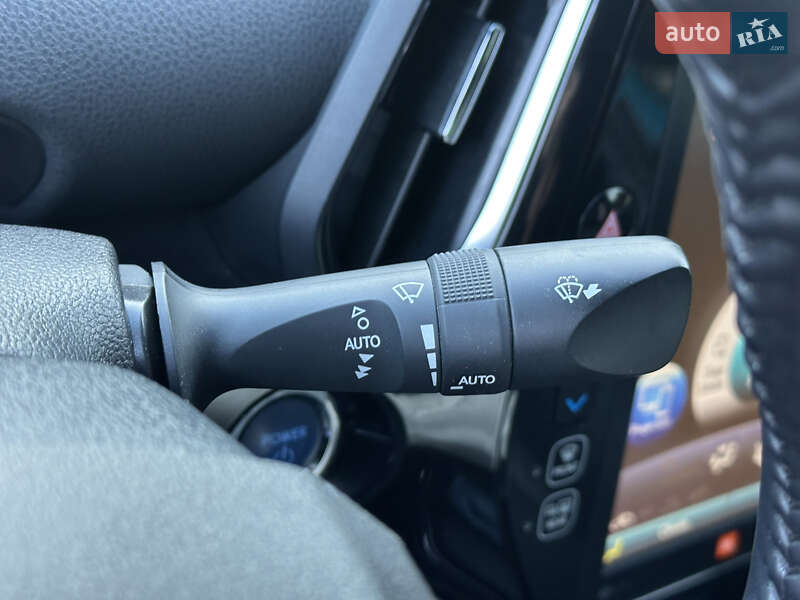 Хетчбек Toyota Prius 2022 в Одесі