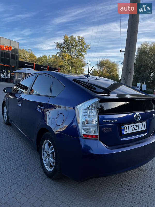 Хэтчбек Toyota Prius 2011 в Полтаве фото 5 Хэтчбек Toyota Prius 2011 в Полтаве
